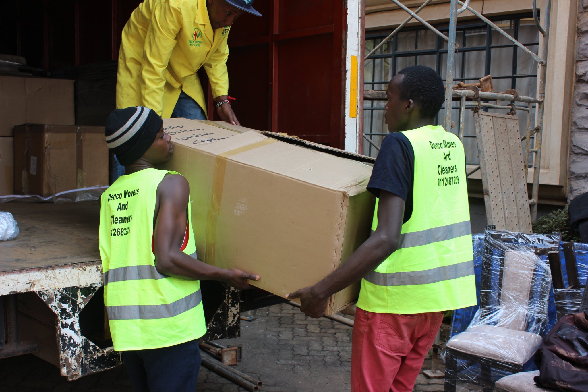 Consolidation logistics
